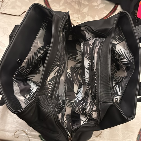 Lug Temp Classic VL Tote Bag (black) - Picture 6 of 6